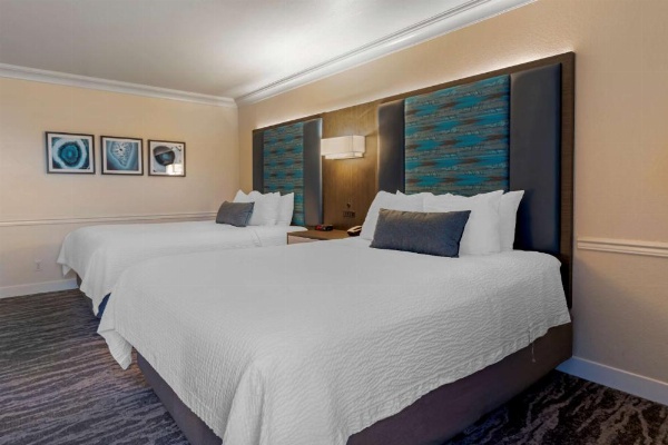 Best Western Plus Novato Oaks Inn image 12