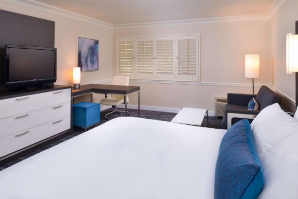 Best Western Plus Novato Oaks Inn image 16