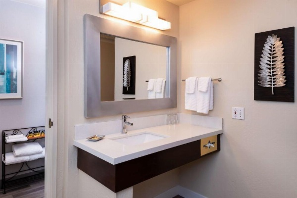 Best Western Plus Novato Oaks Inn image 28